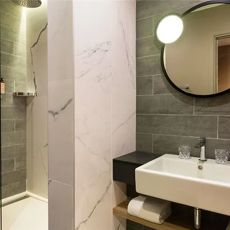 Mercure Alesia Hotel 4*